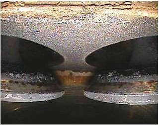 利用HIE系列內(nèi)窺鏡檢測到的發(fā)動機進(jìn)氣門圖片一